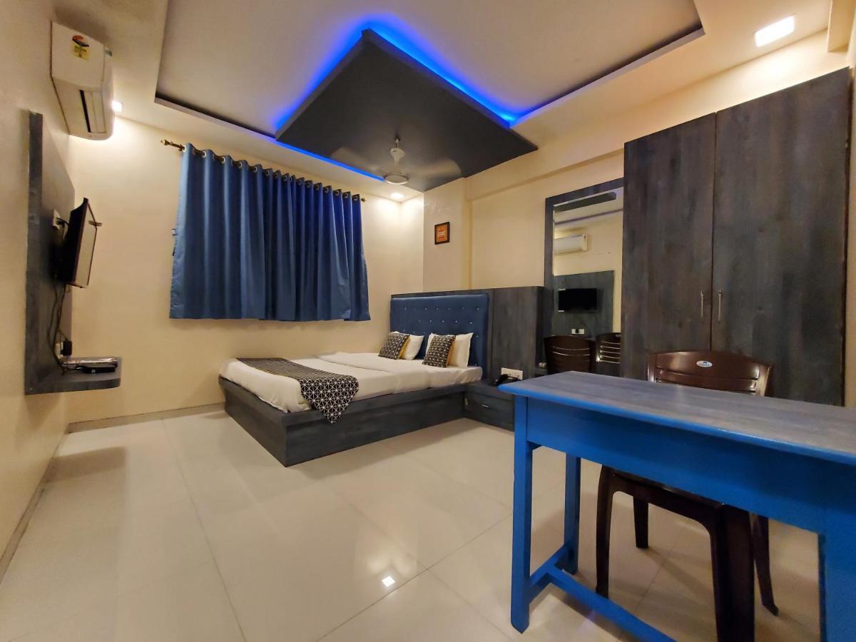 Hotel Mari Aai Residency Нави Мумбаи Экстерьер фото