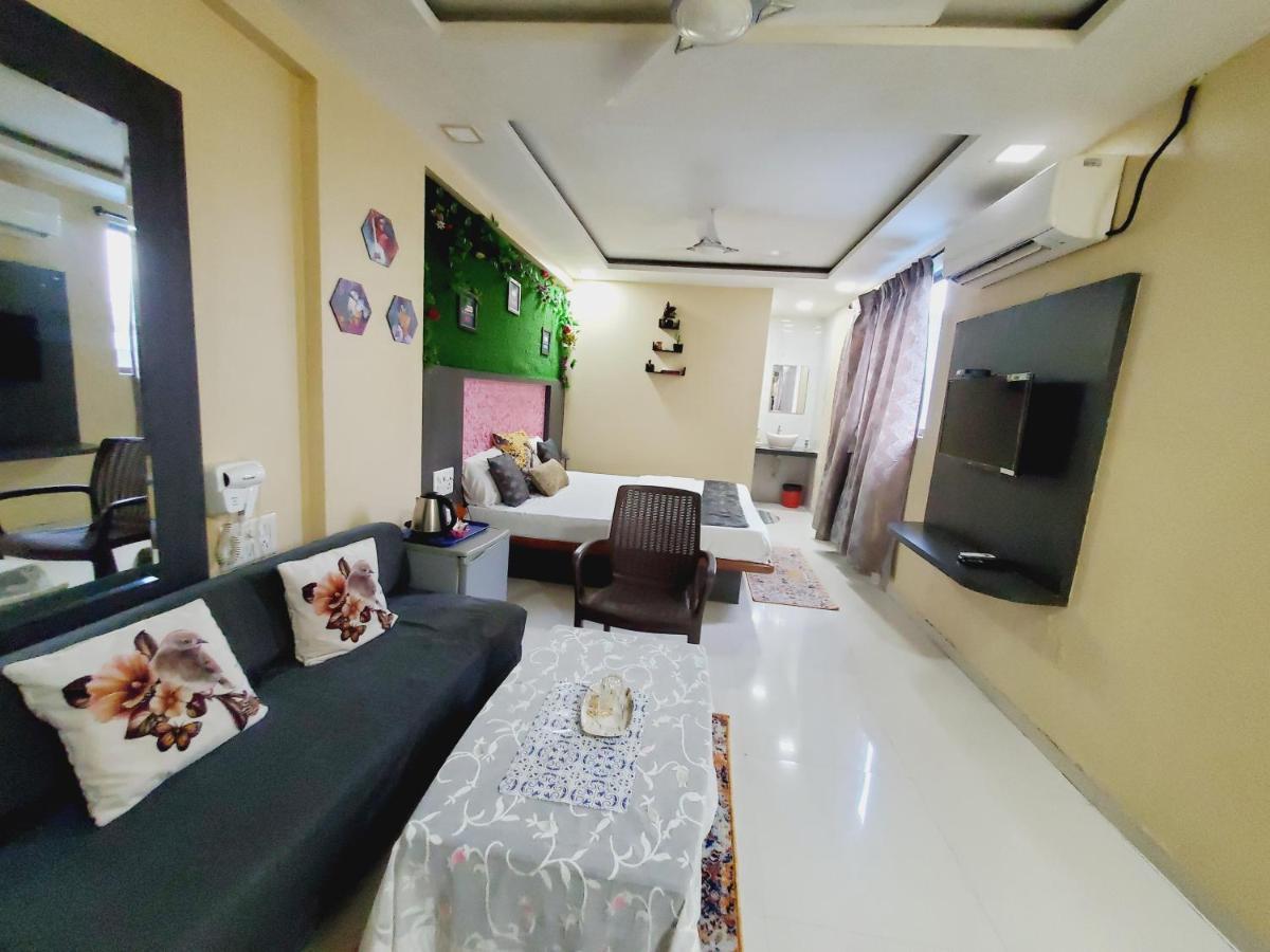 Hotel Mari Aai Residency Нави Мумбаи Экстерьер фото