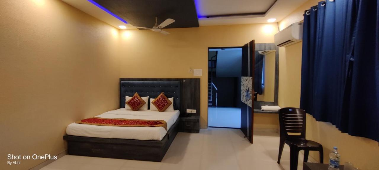 Hotel Mari Aai Residency Нави Мумбаи Экстерьер фото