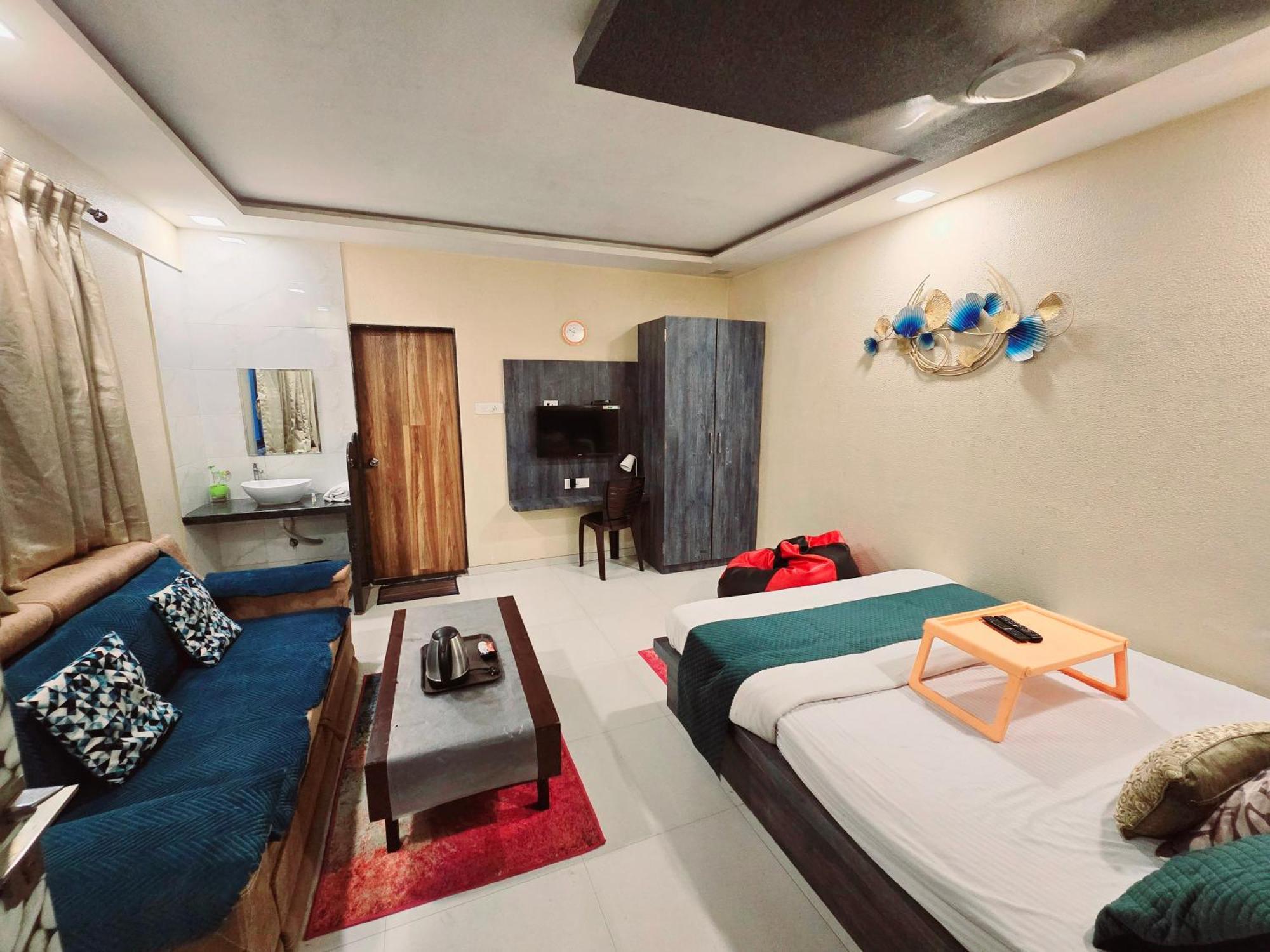 Hotel Mari Aai Residency Нави Мумбаи Номер фото