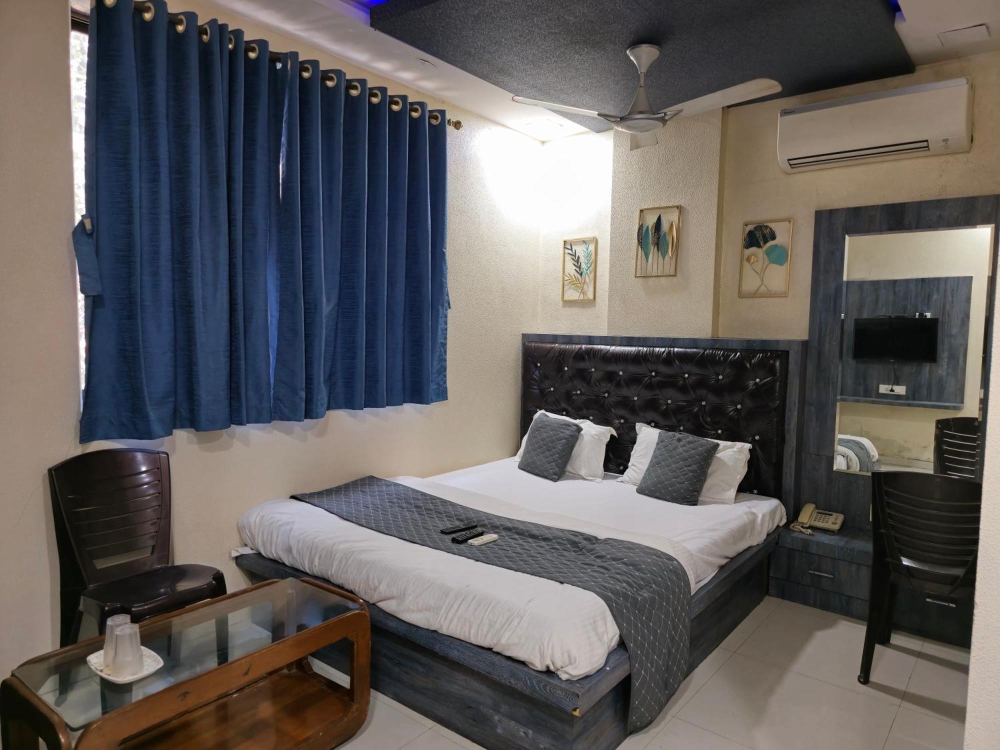 Hotel Mari Aai Residency Нави Мумбаи Номер фото