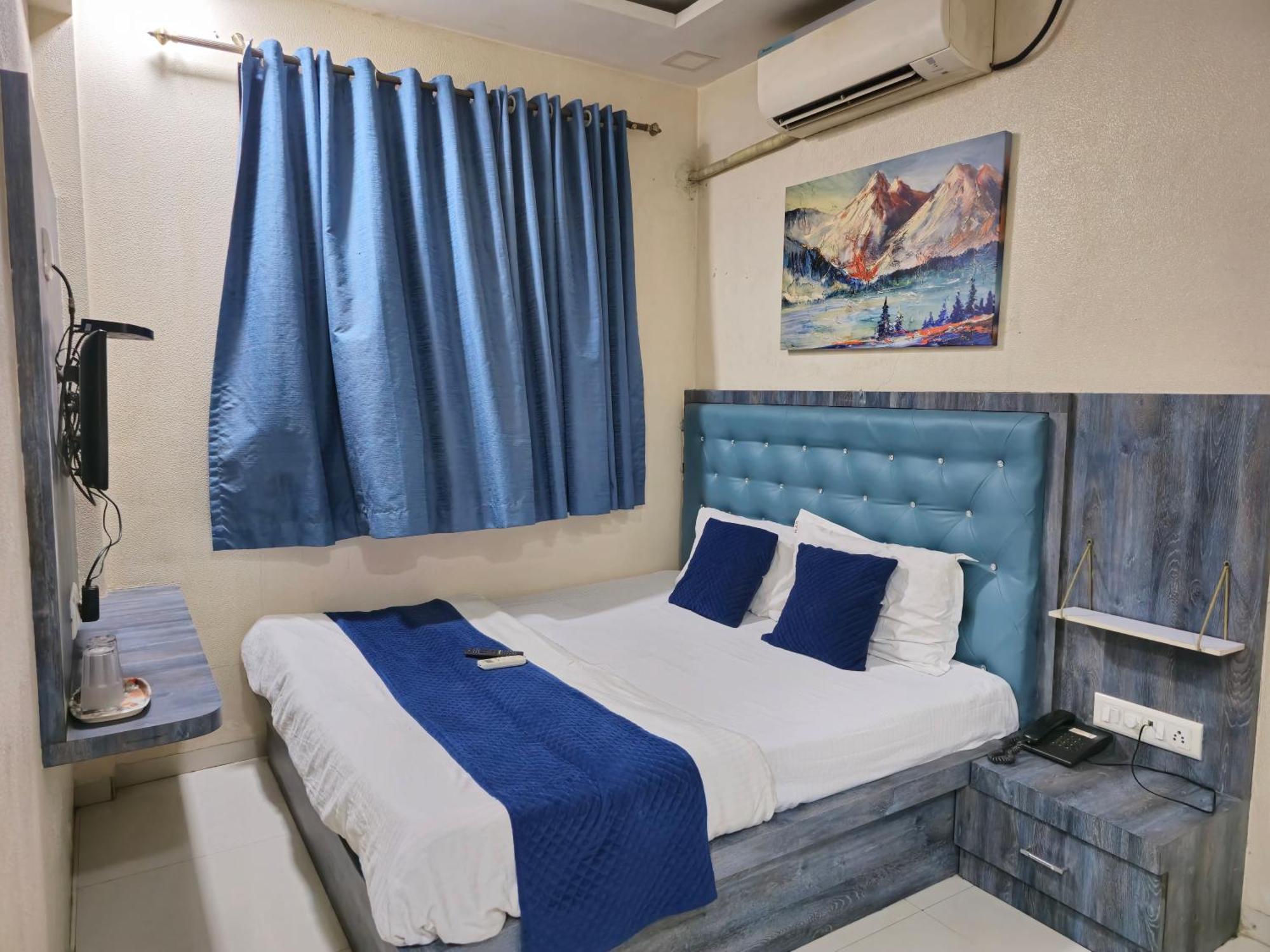 Hotel Mari Aai Residency Нави Мумбаи Номер фото
